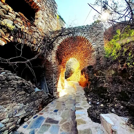 Tower - Stone Mani Heaven Near The بيت للعطل