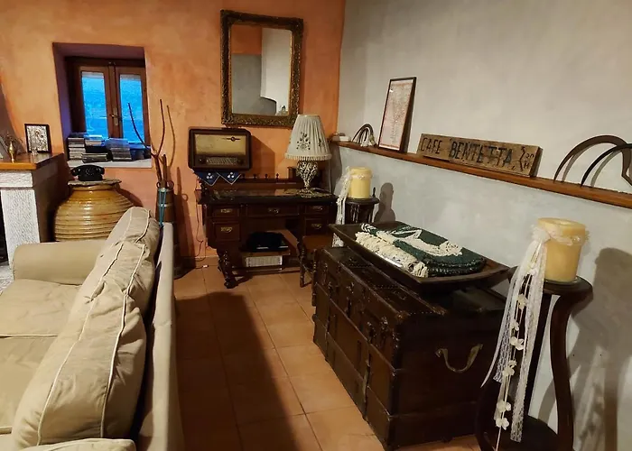 Tower 1894 Βάθεια