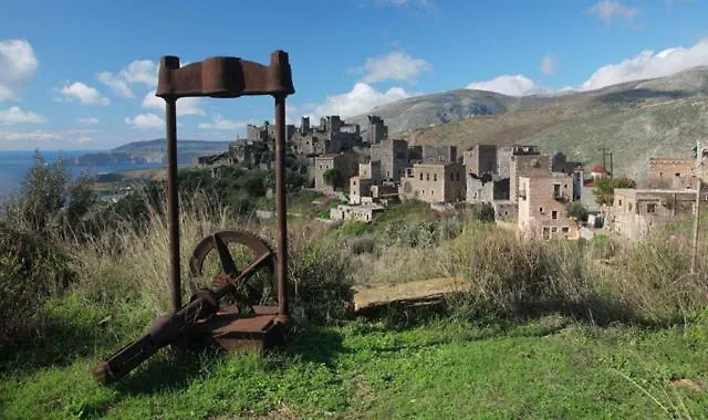 Tower 1894 فاثيا
